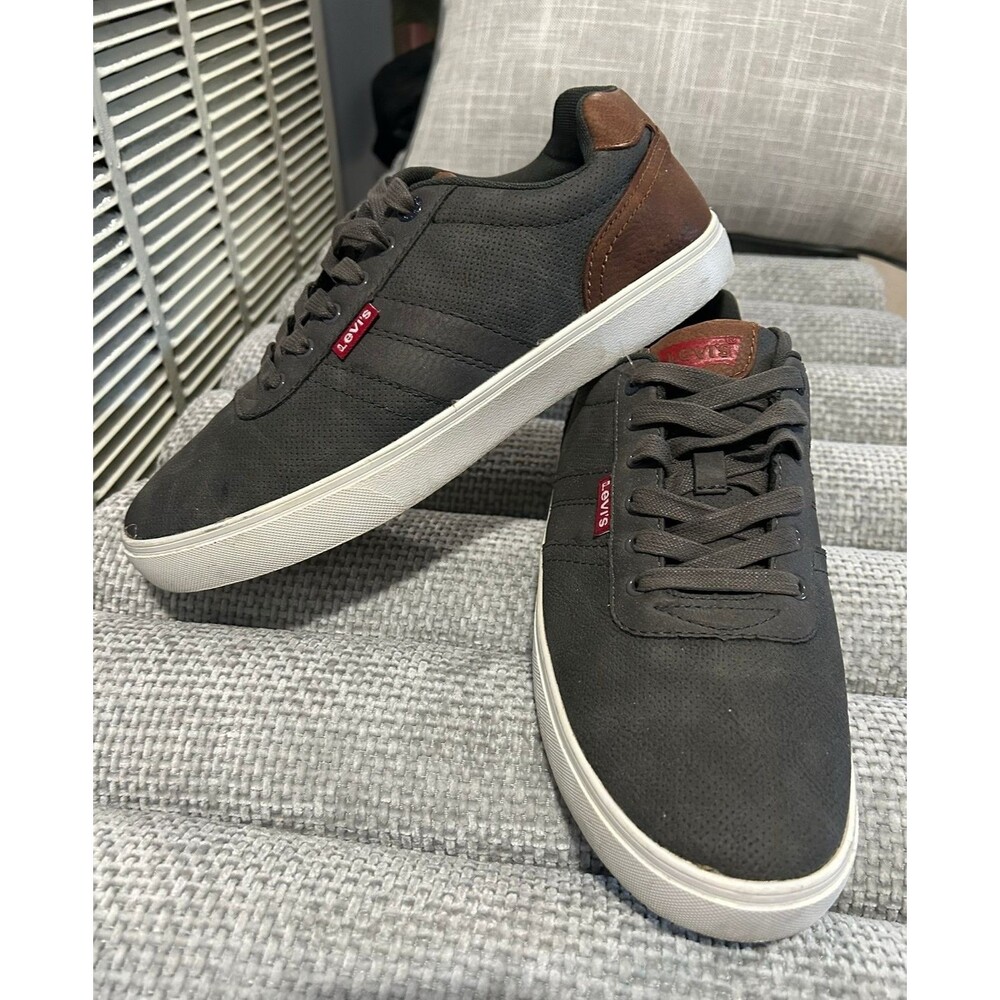 Levis Shoes Mens 9.5 Ethan Perf Casual Sneakers Comfort Brown Lace Up Low Top.